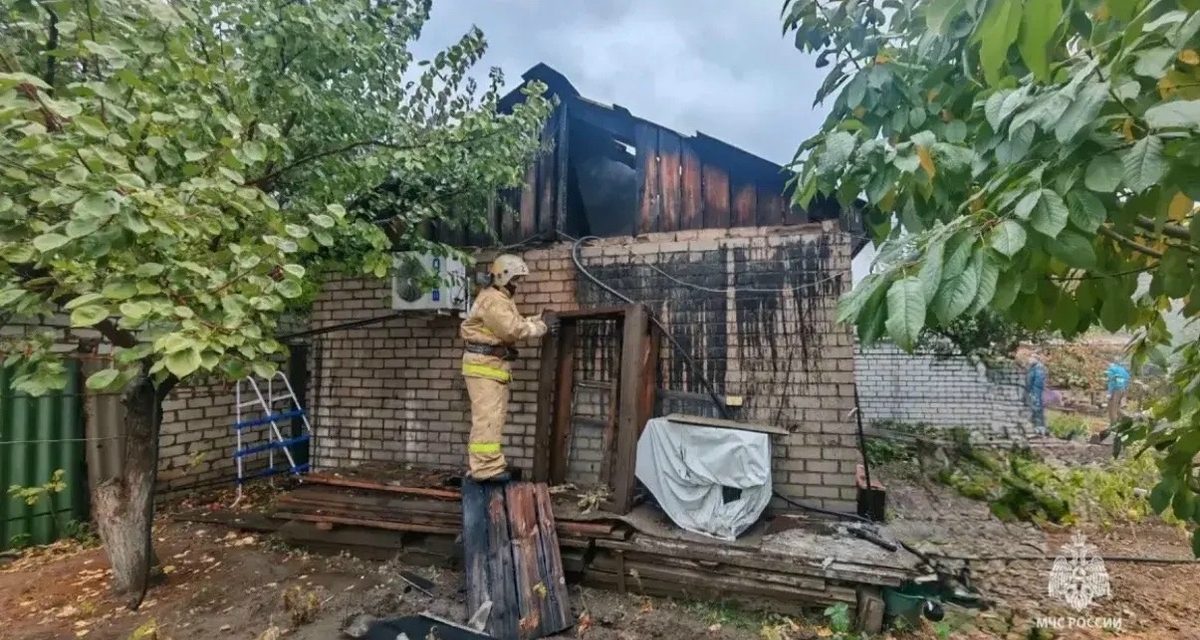 Стиральная машина, предварительно, стала причиной пожара в частном доме на площади Белинского